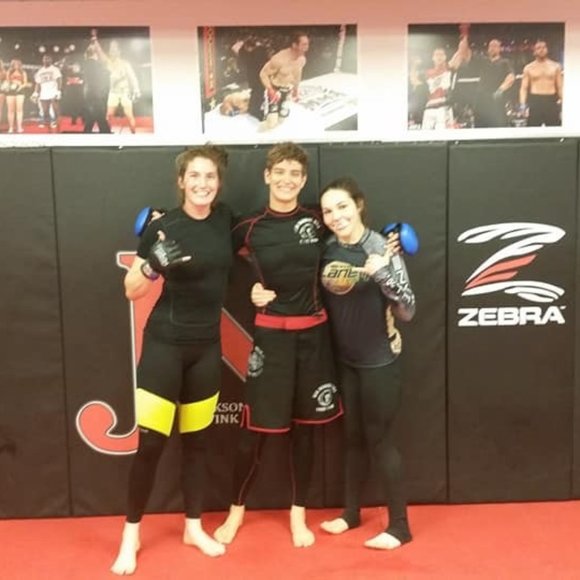 Meet your Posher, Alli - Picture 6 of 8